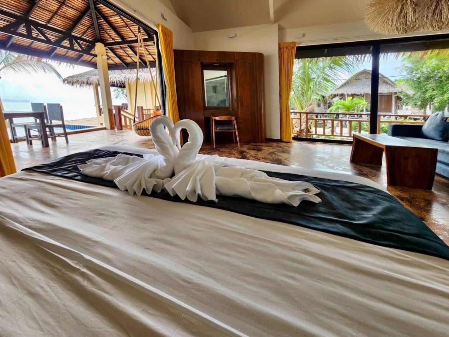 Absolute Beachfront Villas バーン・タイ エクステリア 写真