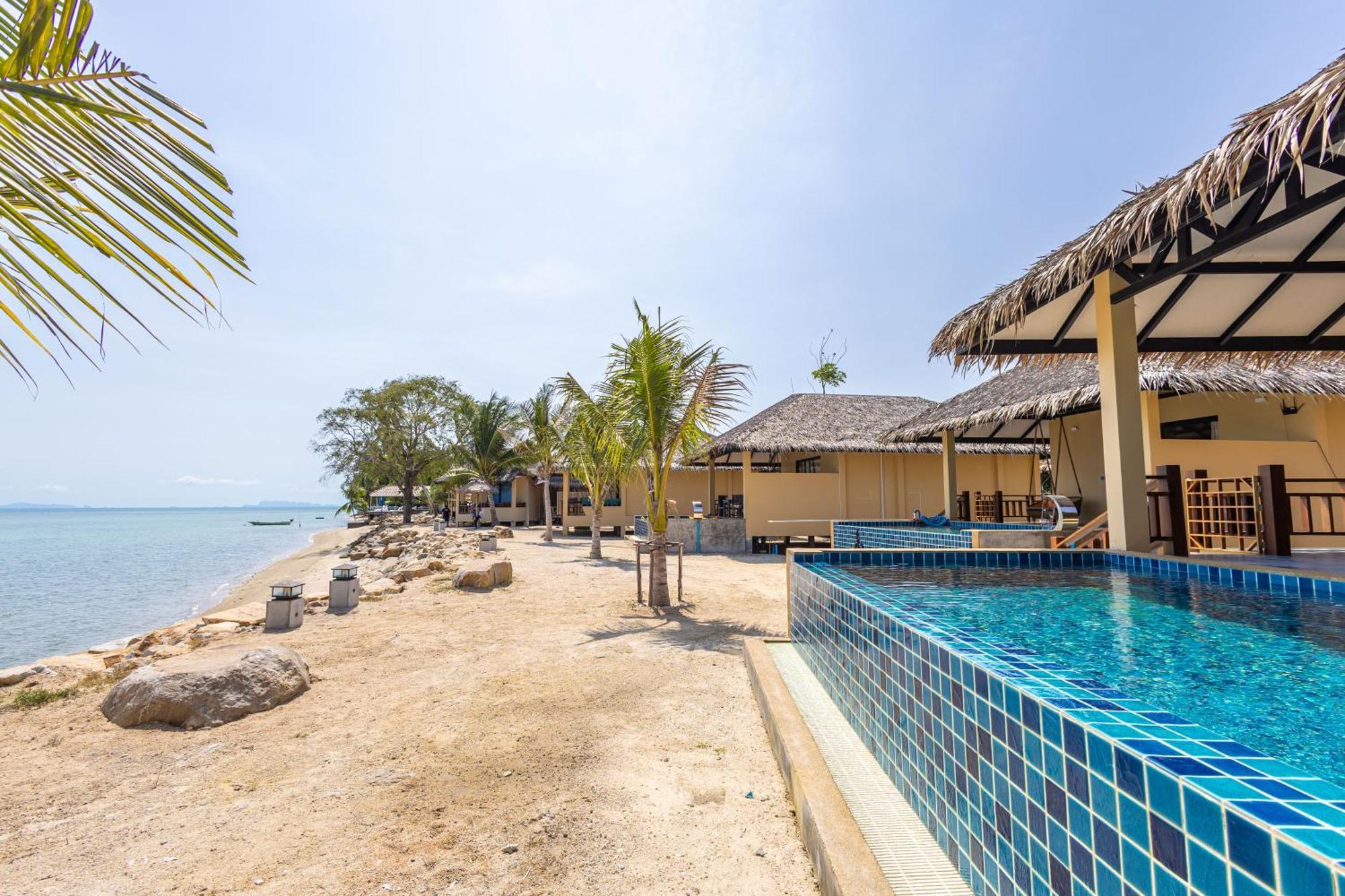Absolute Beachfront Villas バーン・タイ エクステリア 写真