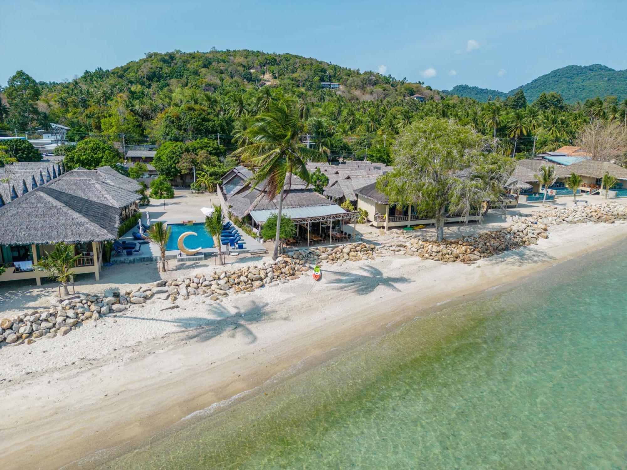 Absolute Beachfront Villas バーン・タイ エクステリア 写真