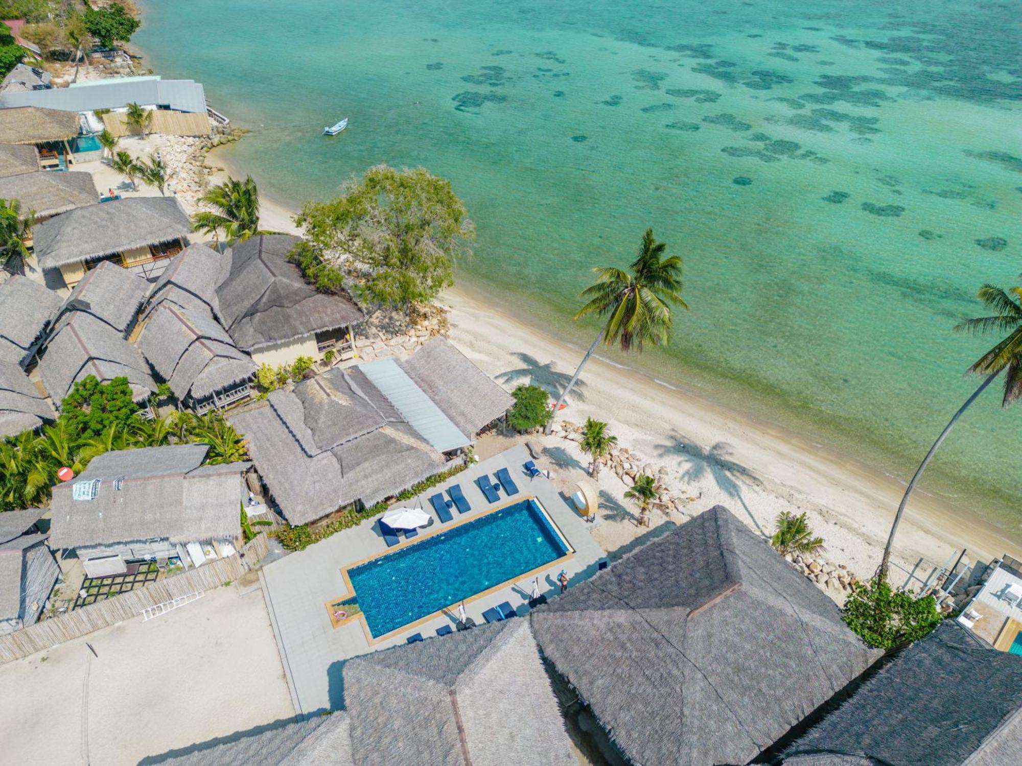 Absolute Beachfront Villas バーン・タイ エクステリア 写真