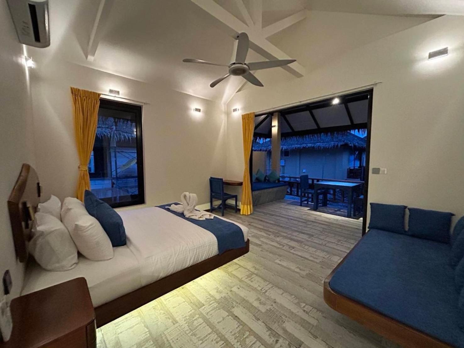 Absolute Beachfront Villas バーン・タイ エクステリア 写真
